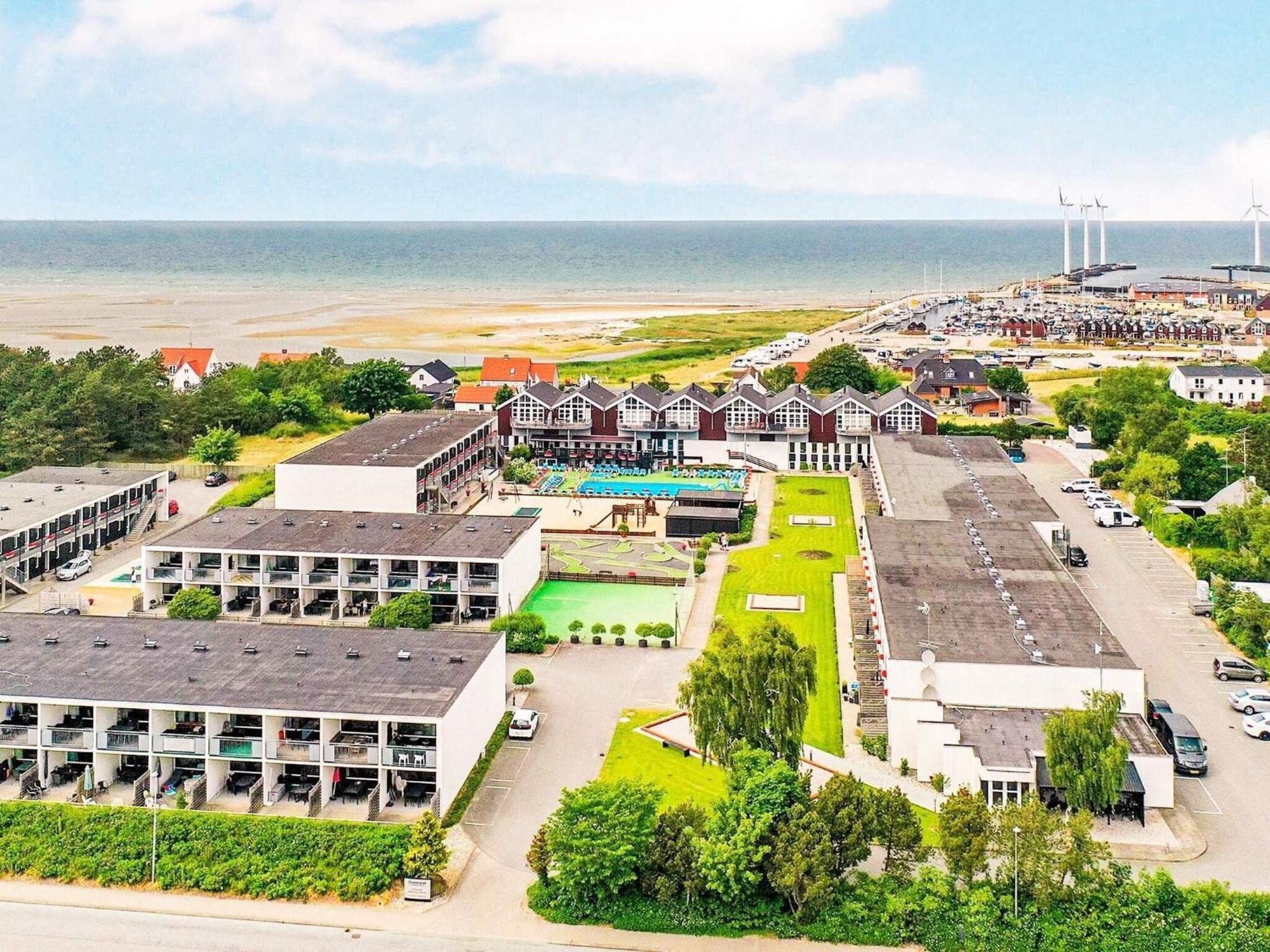 8 Person Holiday Home On A Holiday Park In Glesborg Exterior photo
